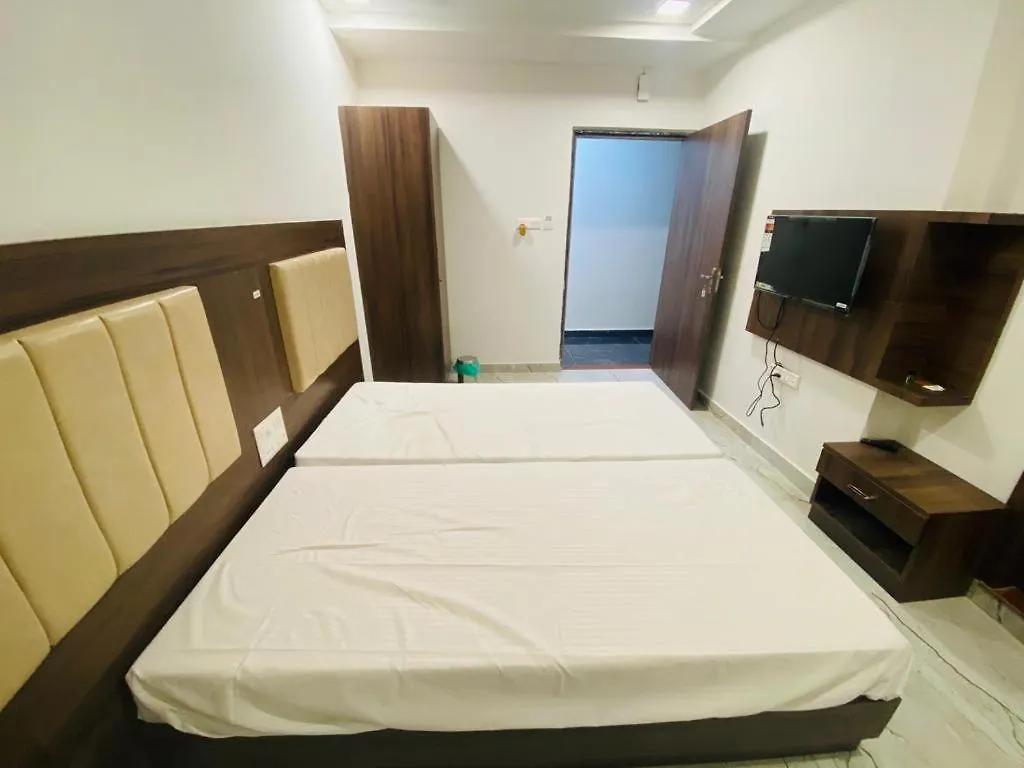 Mahaveer Homestay Varanasi