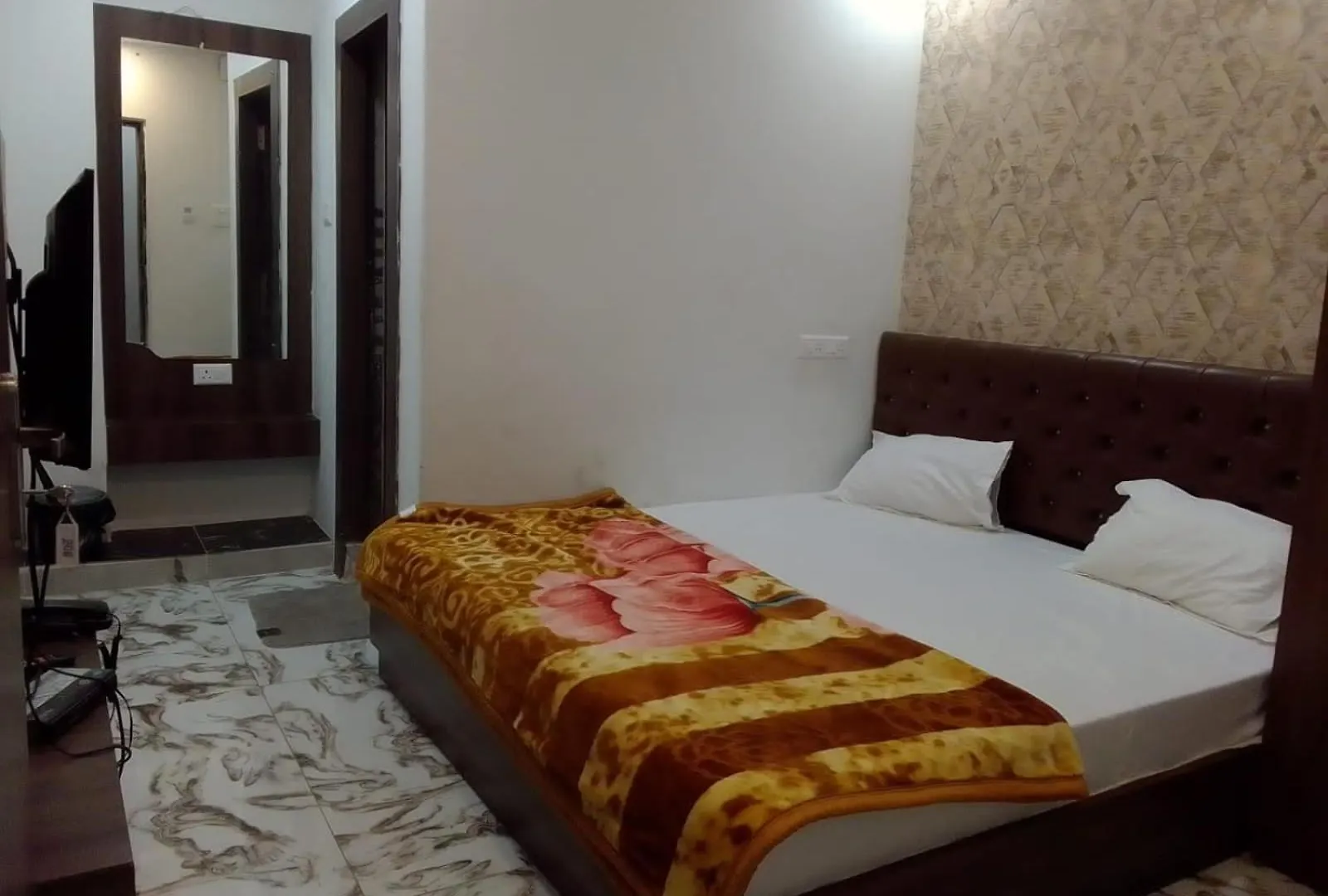 Mahaveer Homestay Varanasi India